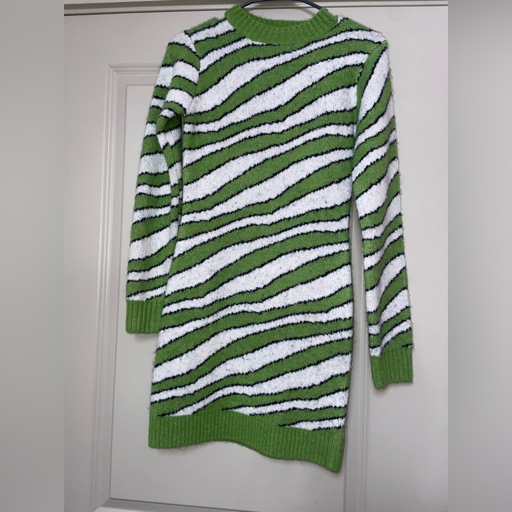 Knit zebra print long sleeve dress